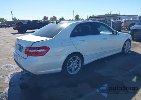 2011 Mercedes-Benz E 350 z USA, uszkodzony, nr VIN WDDHF5GB7BA359807